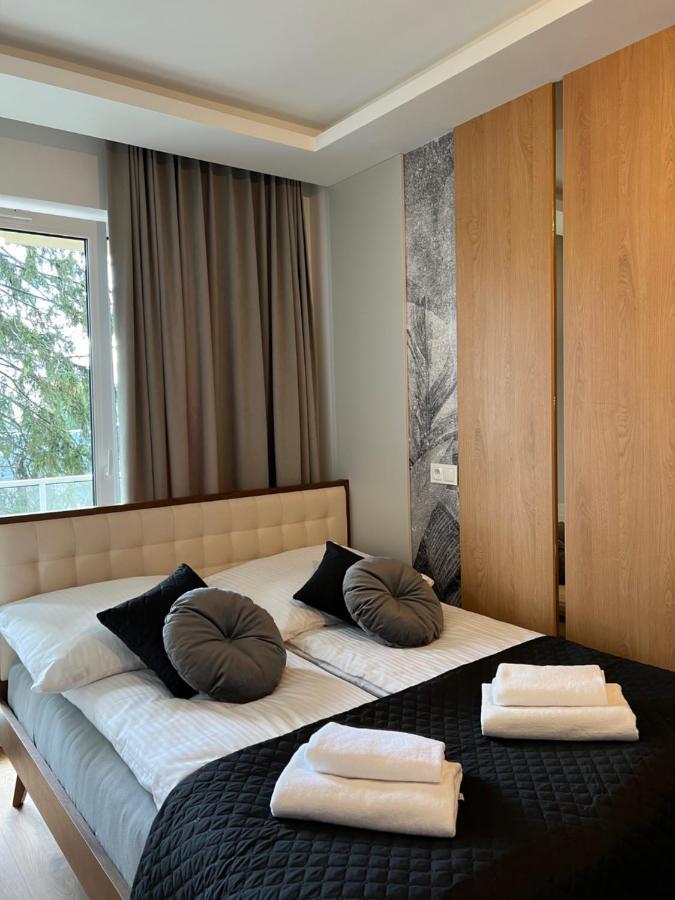 Apartment Family & Business Elegant Apartments: Terrace Living With Parking Kielce